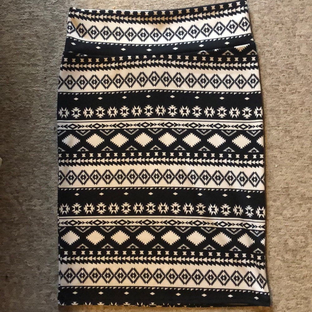 Lularoe Cassie Skirt